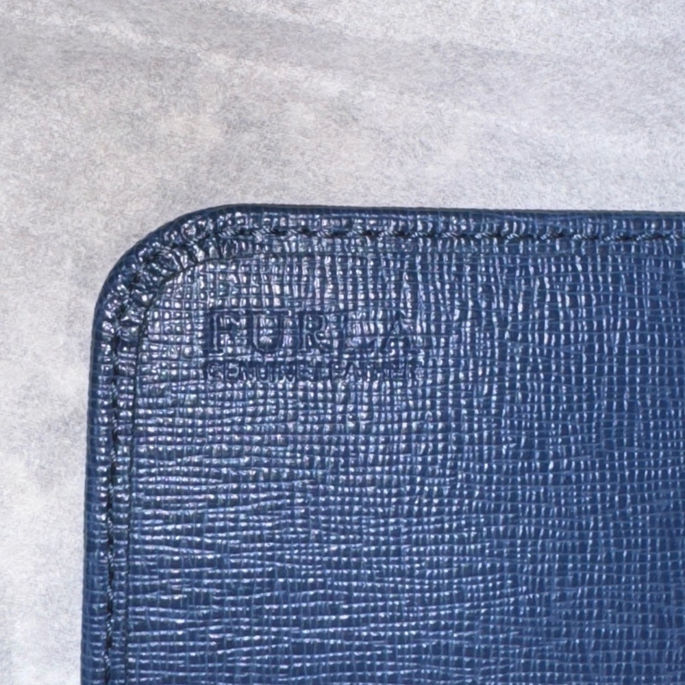 Preowned GUC Furla Blue Leather Wallet Classic Design - Picture 2 of 10